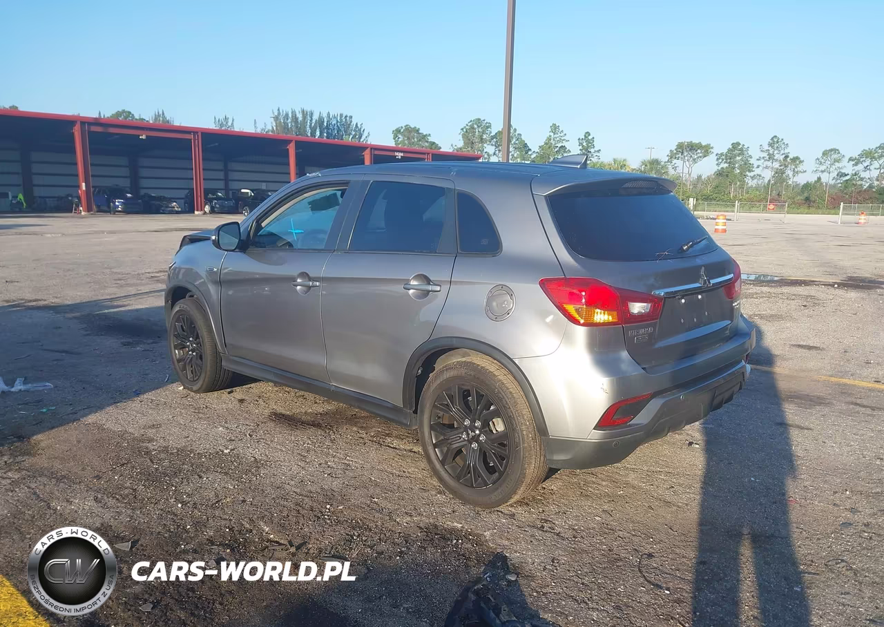 2018 Mitsubishi Outlander Sport 2.0 Le VIN:JA4AR3AU4JU011164 - 3