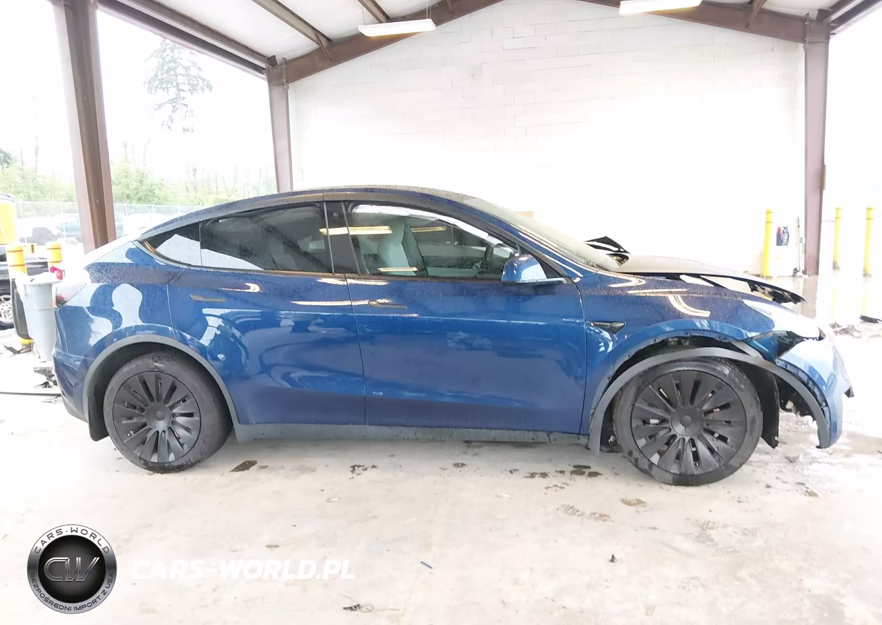 2020 Tesla Model Y Long Range Dual Motor All-Wheel Drive-Performance Dual Motor All-Wheel Drive VIN:5YJYGDEF4LF037707 - 14
