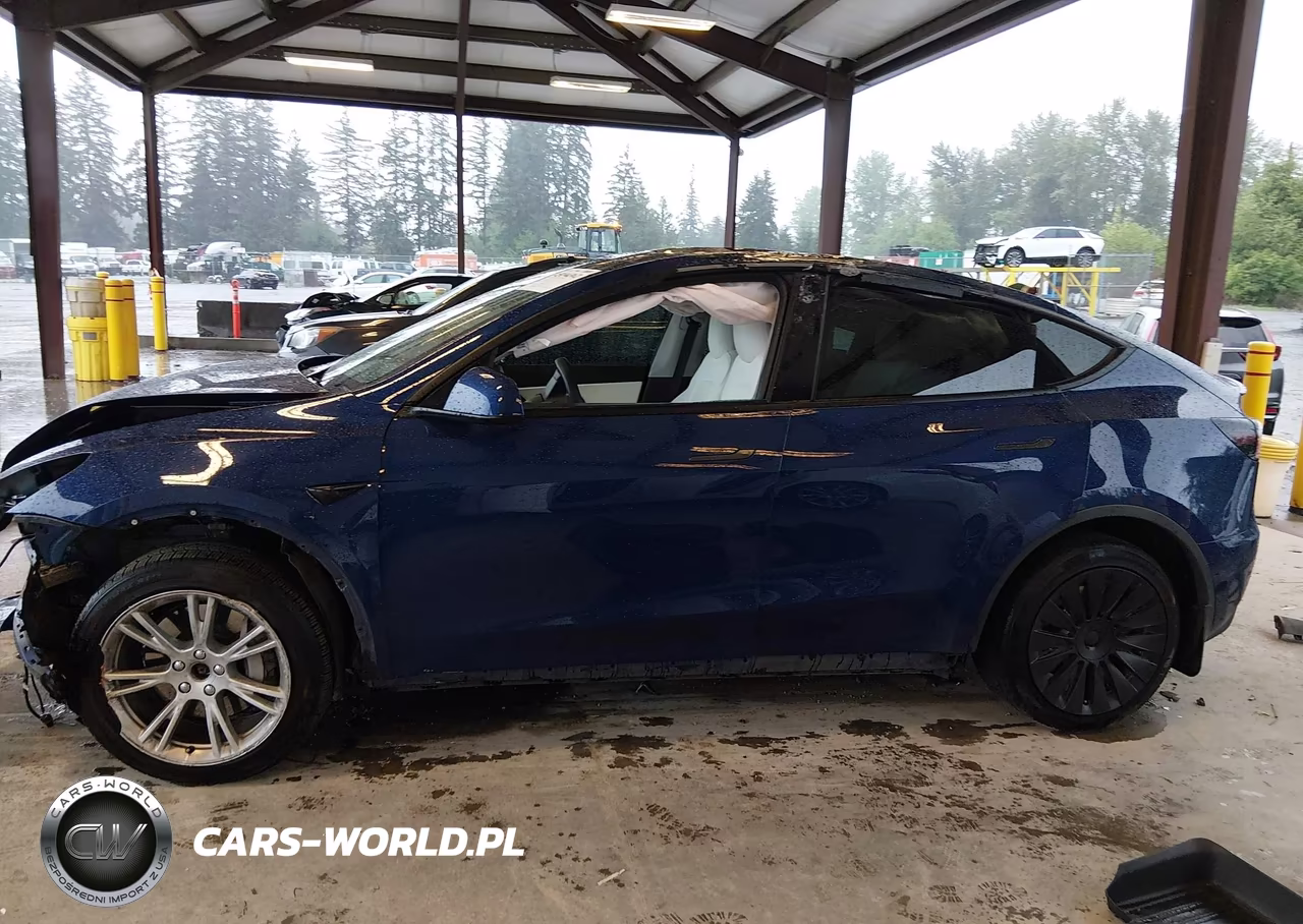 2020 Tesla Model Y Long Range Dual Motor All-Wheel Drive-Performance Dual Motor All-Wheel Drive VIN:5YJYGDEF4LF037707 - 15