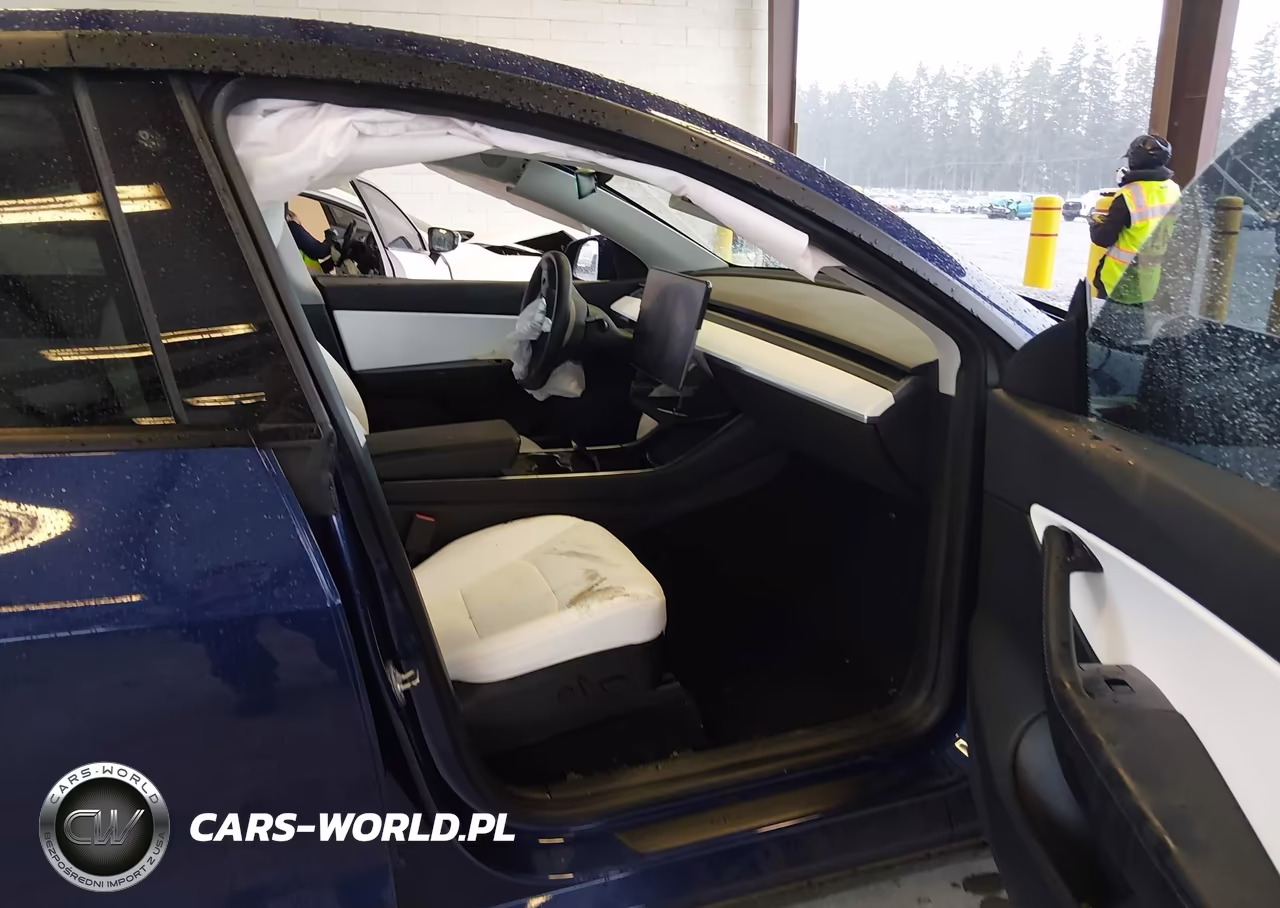2020 Tesla Model Y Long Range Dual Motor All-Wheel Drive-Performance Dual Motor All-Wheel Drive VIN:5YJYGDEF4LF037707 - 5