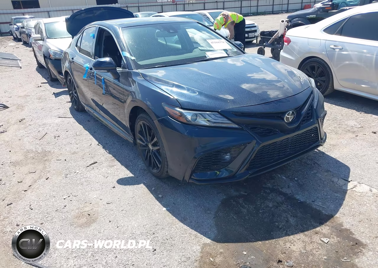 2021 Toyota Camry Xse – zdjęcie 1 z 17