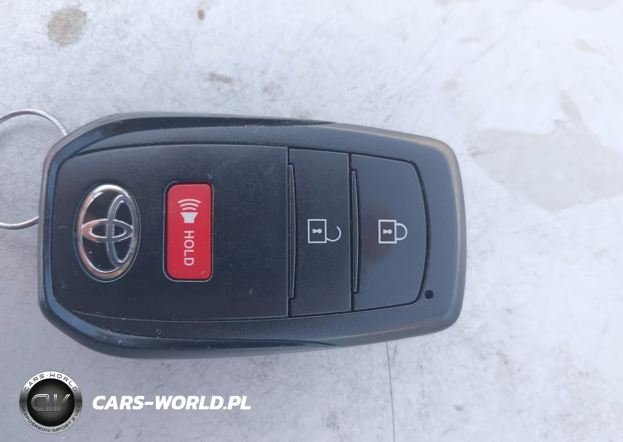 2022 Toyota Corolla Cross Le VIN:7MUCAAAG0NV012137 - 11