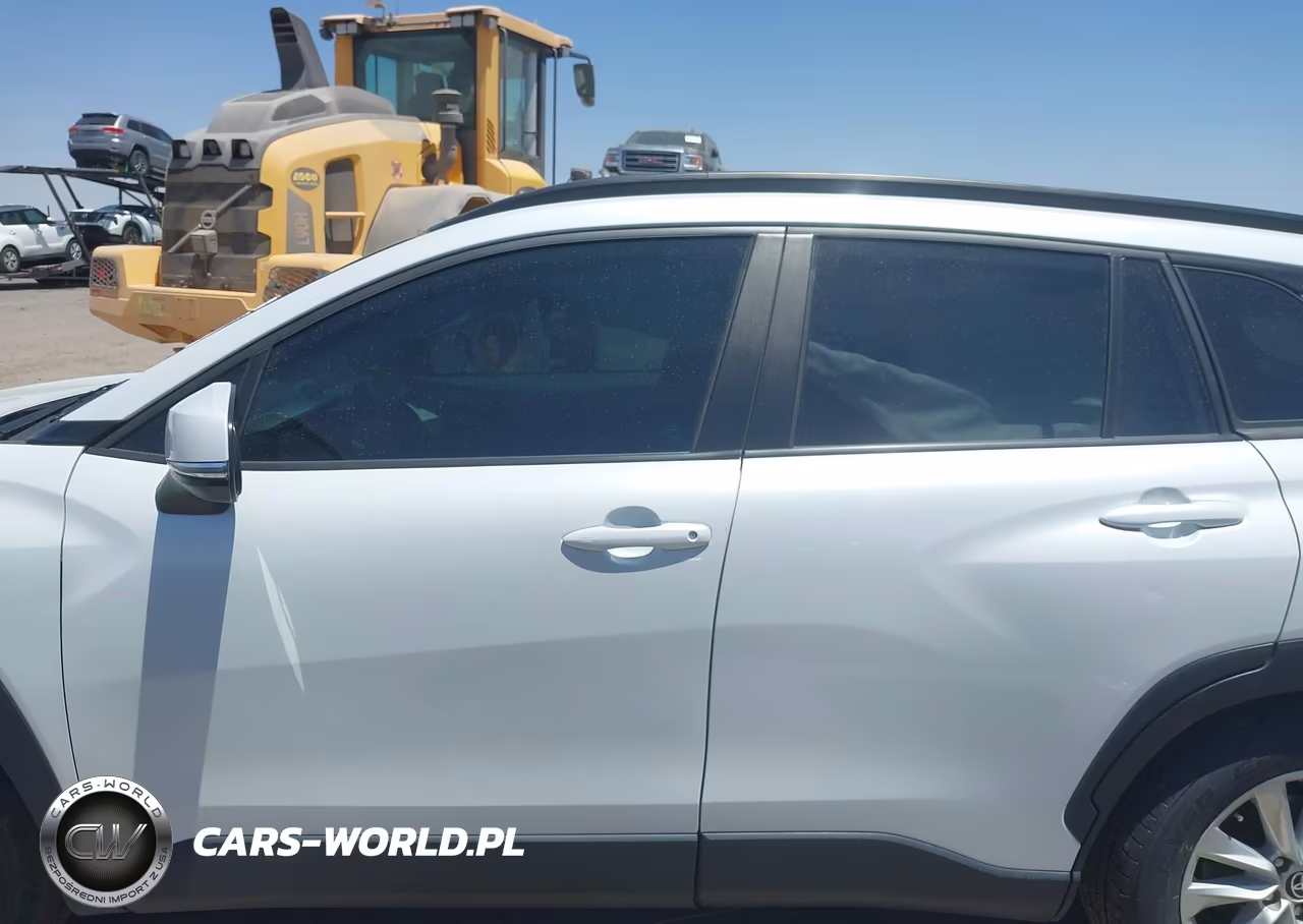 2022 Toyota Corolla Cross Le VIN:7MUCAAAG0NV012137 - 14