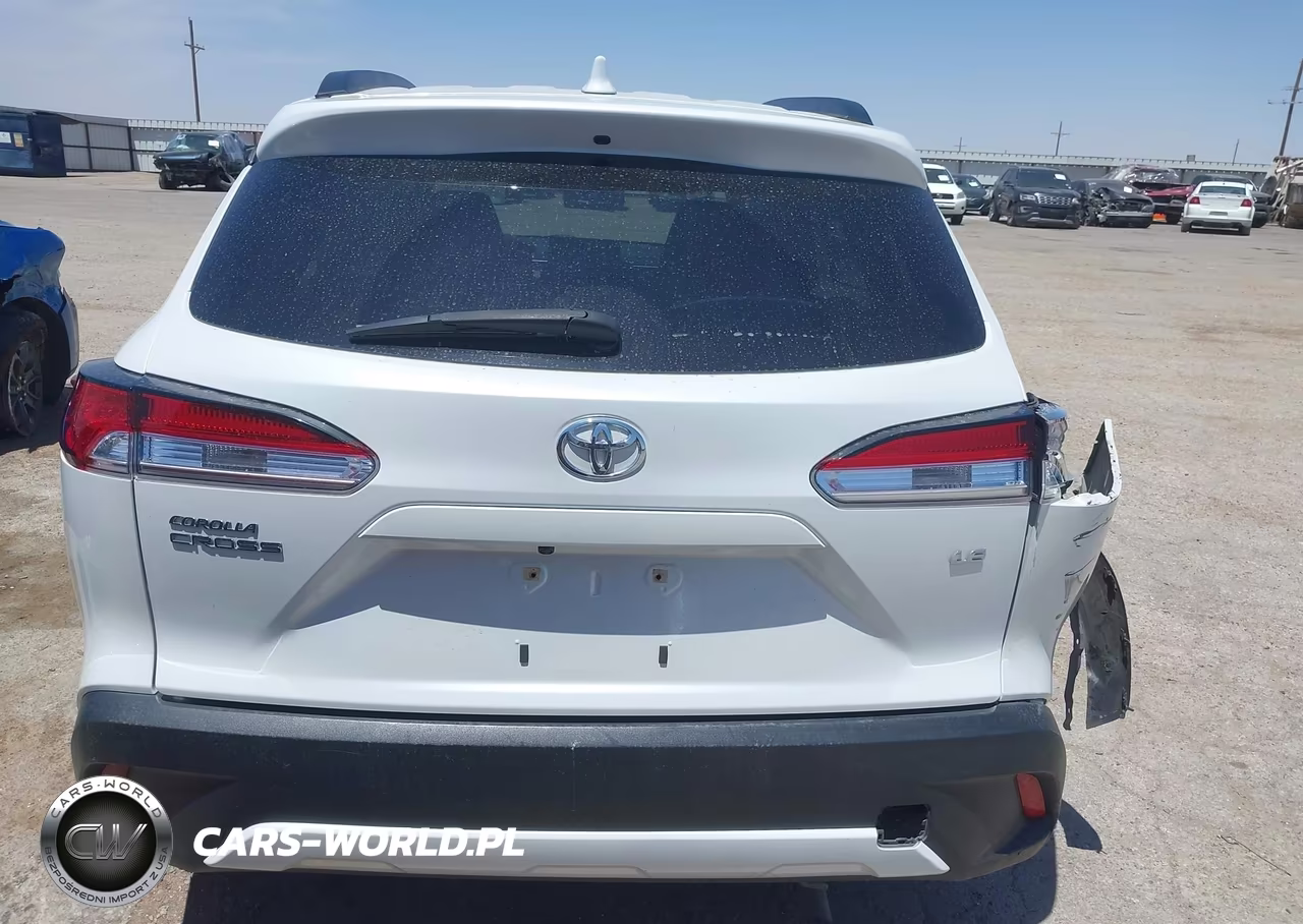 2022 Toyota Corolla Cross Le VIN:7MUCAAAG0NV012137 - 16