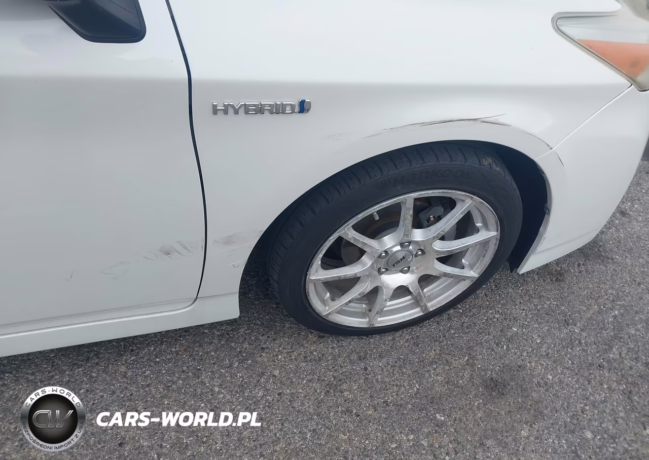 2011 Toyota Prius Four VIN:JTDKN3DU3B5313557 - 18