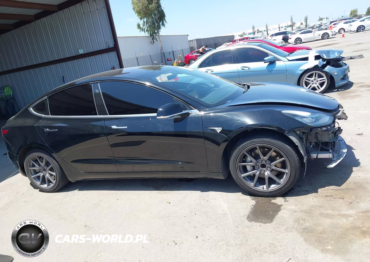 2018 Tesla Model 3 Long Range-Mid Range VIN:5YJ3E1EAXJF056519 - 14
