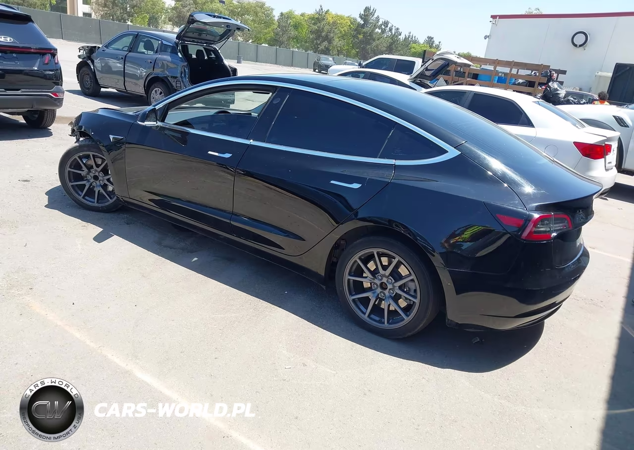 2018 Tesla Model 3 Long Range-Mid Range VIN:5YJ3E1EAXJF056519 - 3