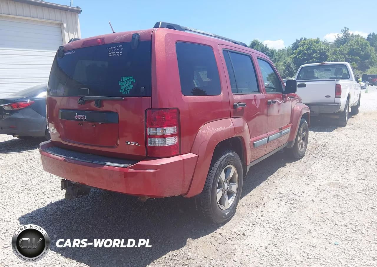 2008 Jeep Liberty Sport VIN:1J8GP28K38W198991 - 4