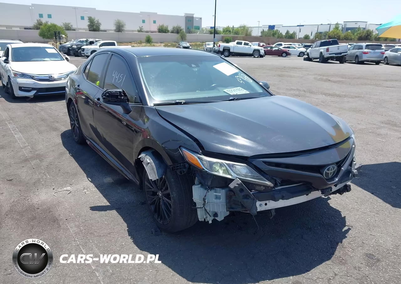 2019 Toyota Camry Se – zdjęcie 1 z 18