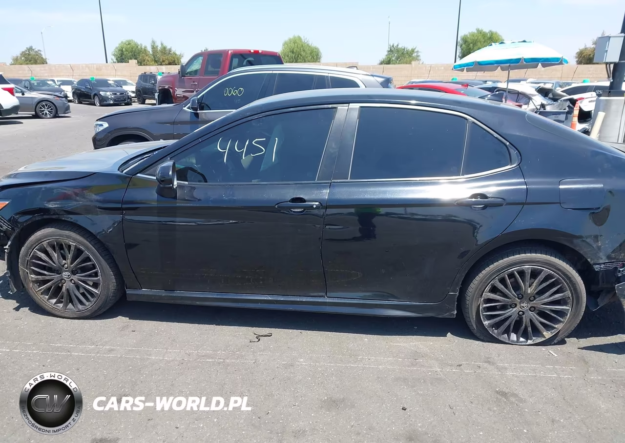 2019 Toyota Camry Se VIN:4T1B11HKXKU229911 - 14