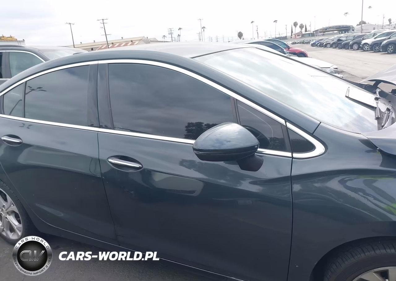 2017 Chevrolet Cruze Premier Auto VIN:3G1BF5SMXHS517470 - 14