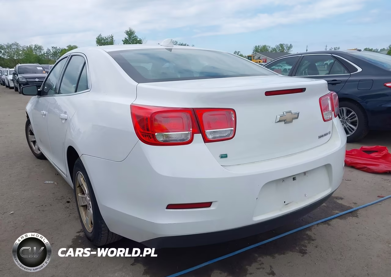 2015 Chevrolet Malibu 1Lt VIN:1G11C5SL3FU100801 - 3