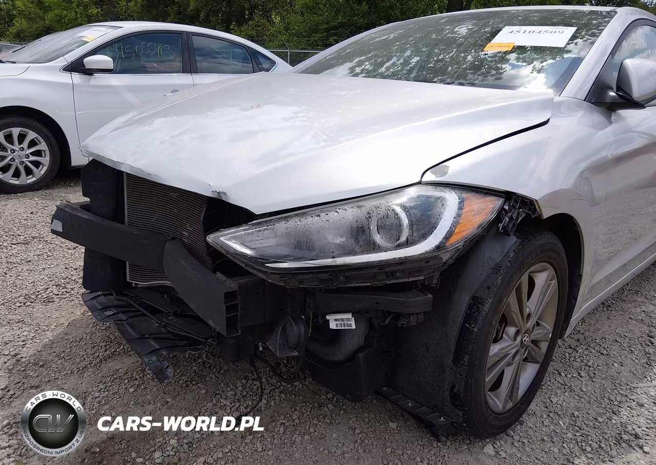 2018 Hyundai Elantra Sel VIN:5NPD84LF2JH270787 - 18