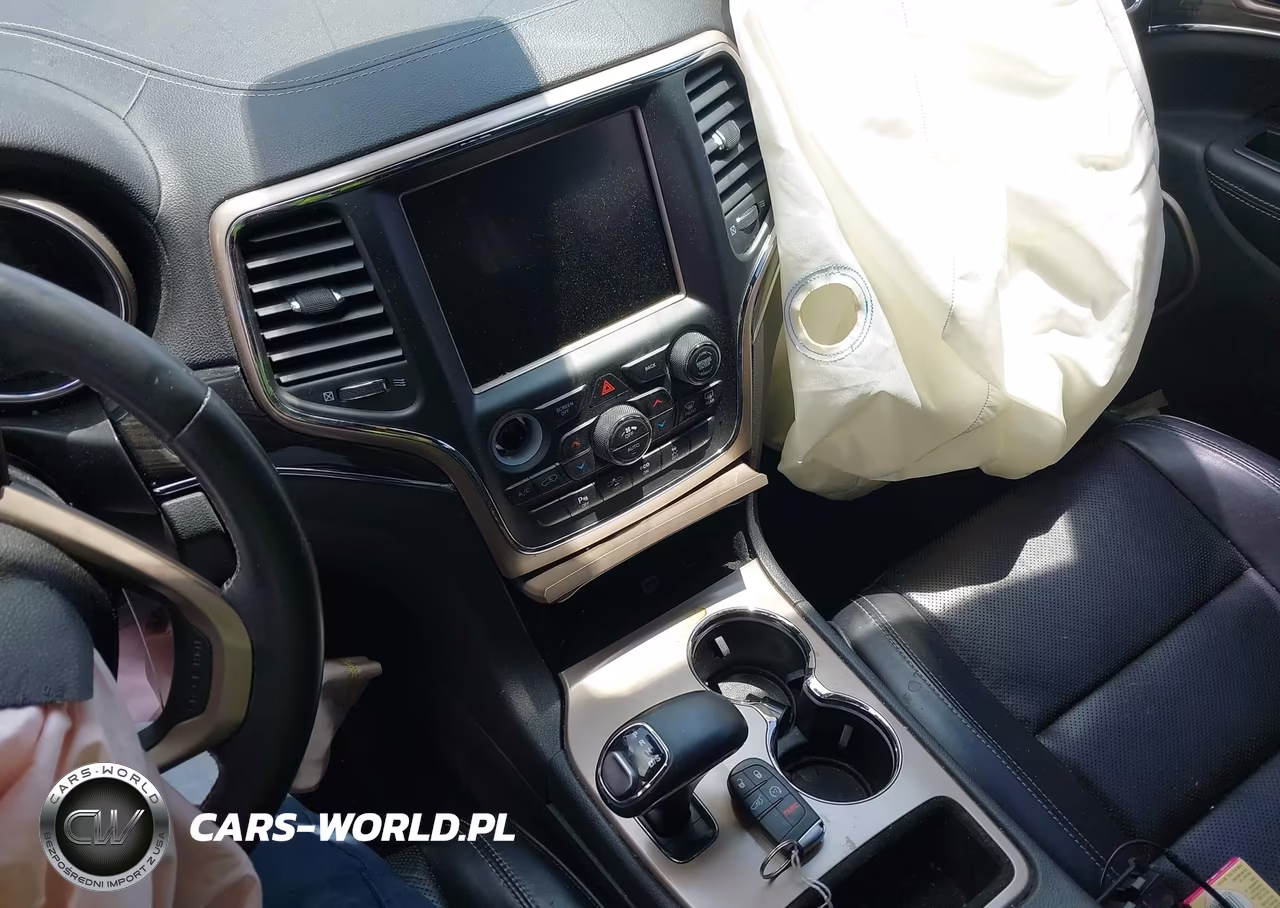 2015 Jeep Grand Cherokee Overland VIN:1C4RJECG2FC113403 - 11
