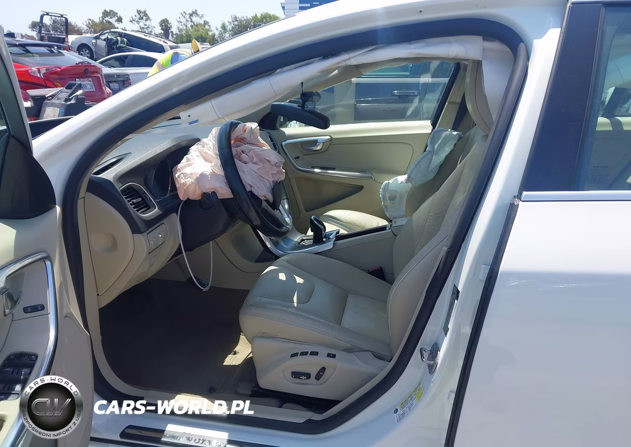 2014 Volvo S60 T5 VIN:YV1612FS0E2278110 - 5