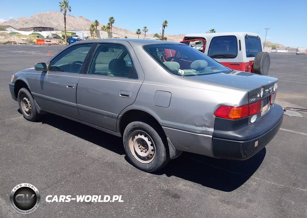 2000 Toyota Camry Ce VIN:4T1BG22K2YU640550 - 3