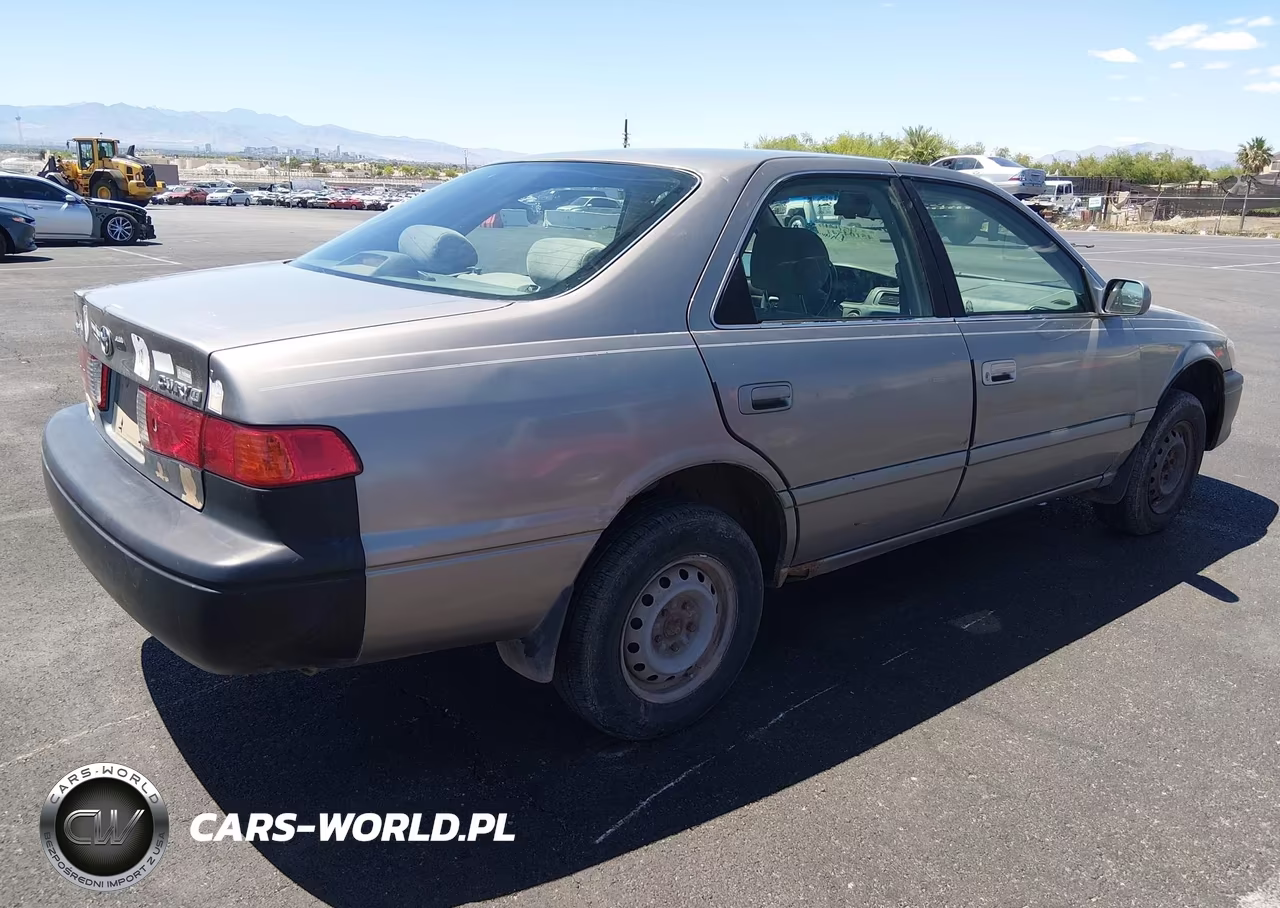 2000 Toyota Camry Ce VIN:4T1BG22K2YU640550 - 4