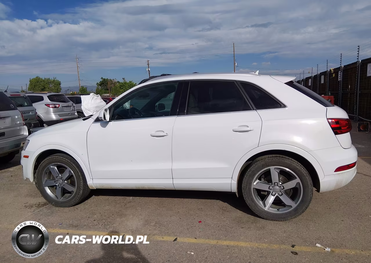 2015 Audi Q3 2.0T Premium Plus VIN:WA1GFCFSXFR011996 - 15