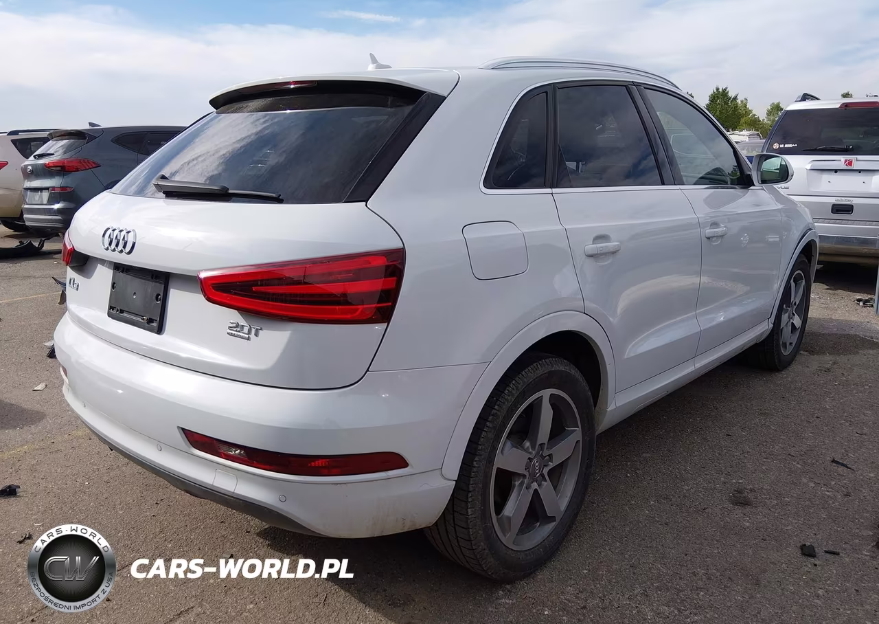 2015 Audi Q3 2.0T Premium Plus VIN:WA1GFCFSXFR011996 - 4