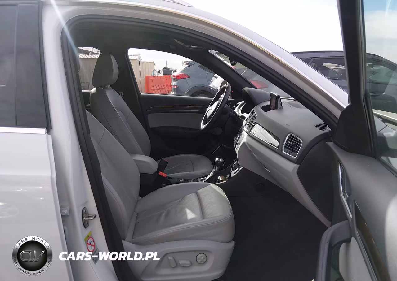 2015 Audi Q3 2.0T Premium Plus VIN:WA1GFCFSXFR011996 - 5