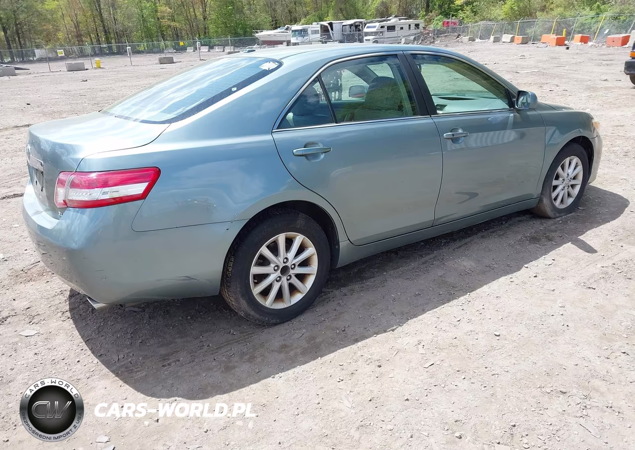 2011 Toyota Camry Xle VIN:4T4BF3EK7BR116019 - 4