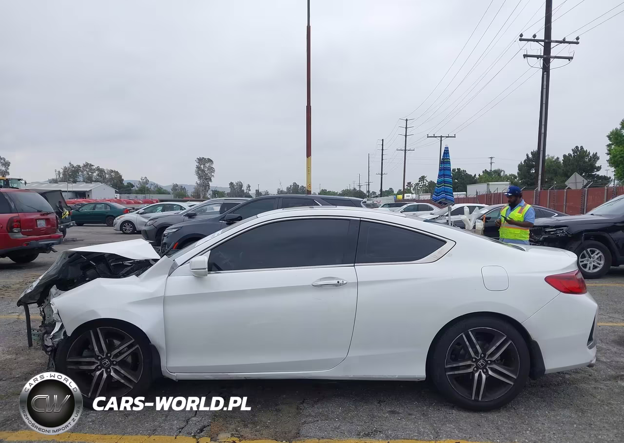 2016 Honda Accord Touring VIN:1HGCT2B05GA005262 - 15