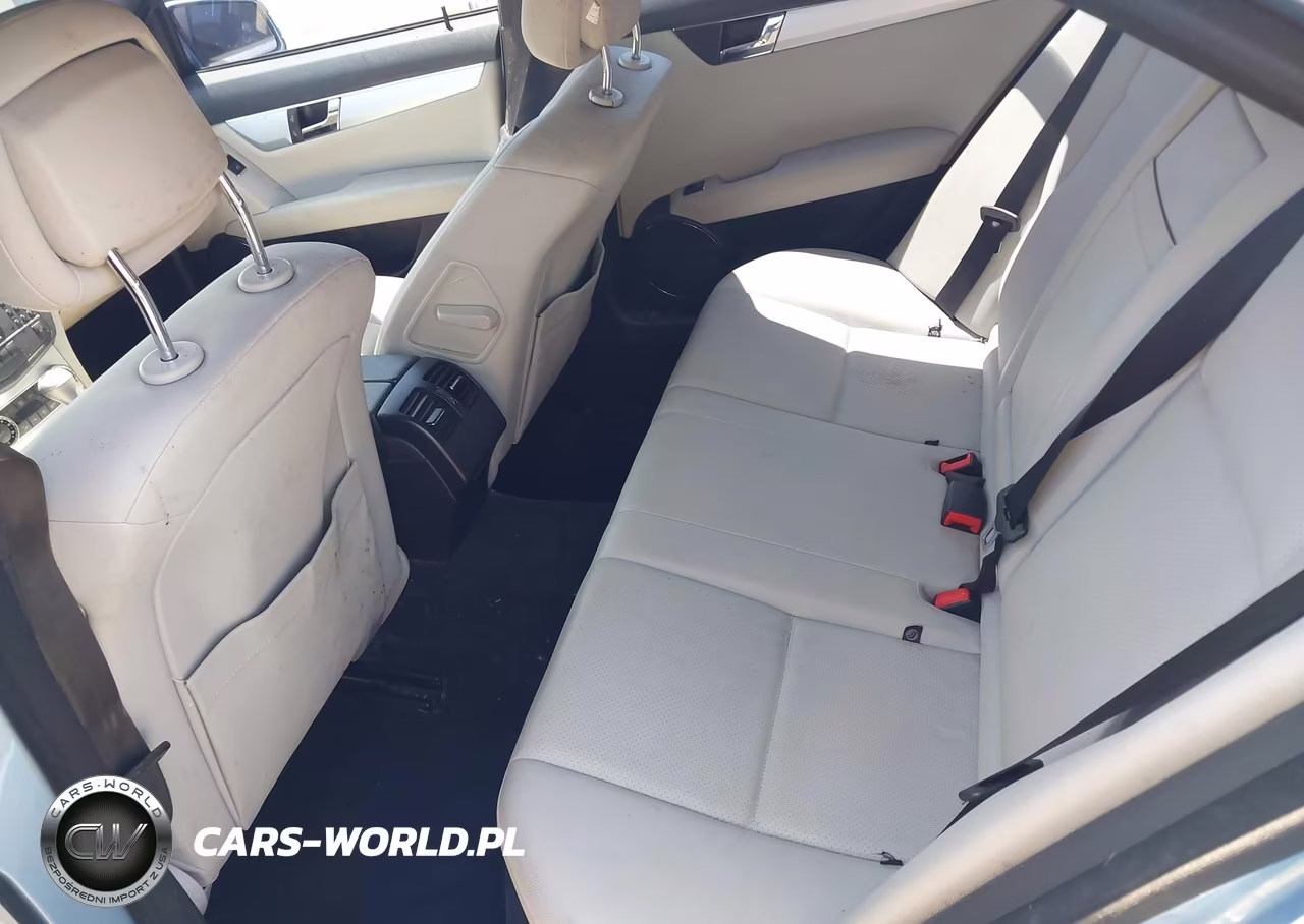 2011 Mercedes-Benz C 300 Sport VIN:WDDGF5EB6BR153099 - 8