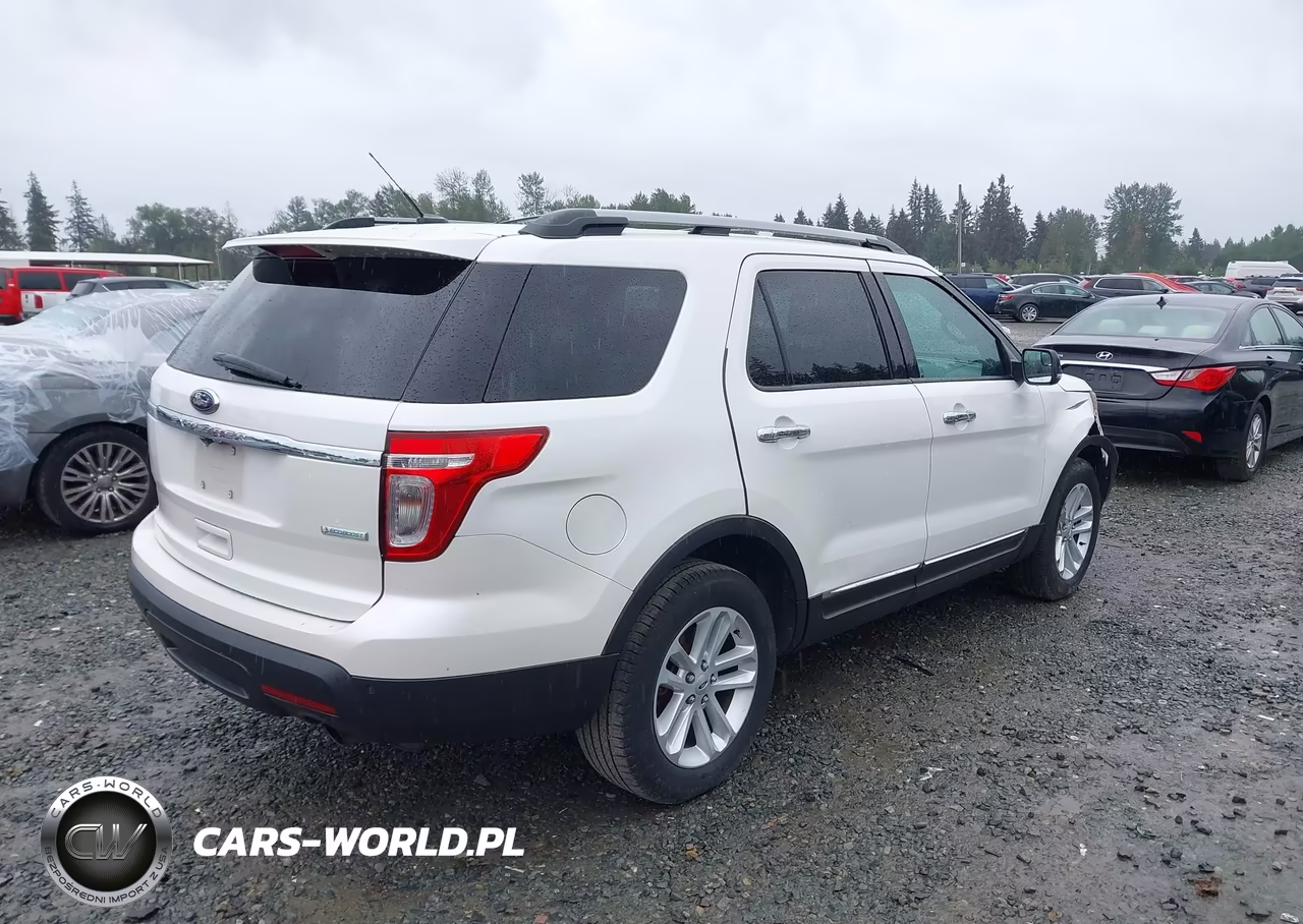 2012 Ford Explorer Xlt VIN:1FMHK7D93CGA98057 - 4