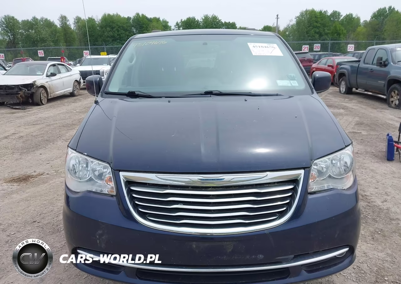 2015 Chrysler Town & Country Touring VIN:2C4RC1BG7FR711644 - 12
