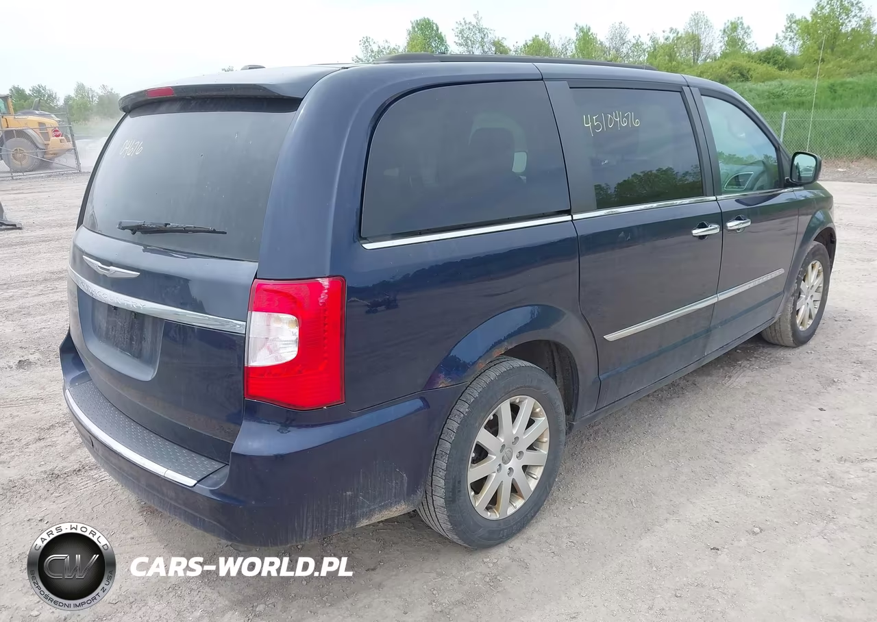 2015 Chrysler Town & Country Touring VIN:2C4RC1BG7FR711644 - 4