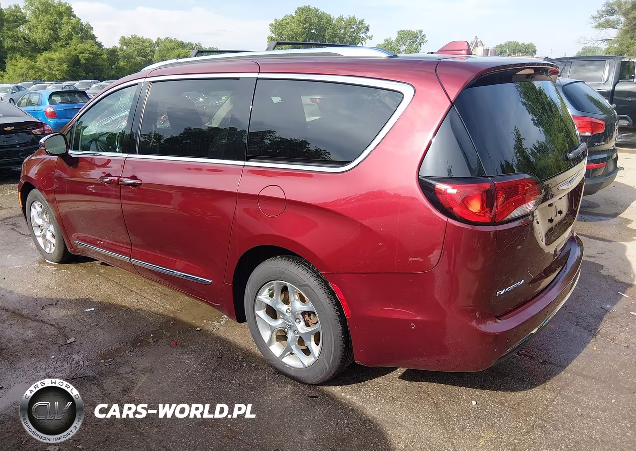 2019 Chrysler Pacifica Limited VIN:2C4RC1GG1KR549187 - 3