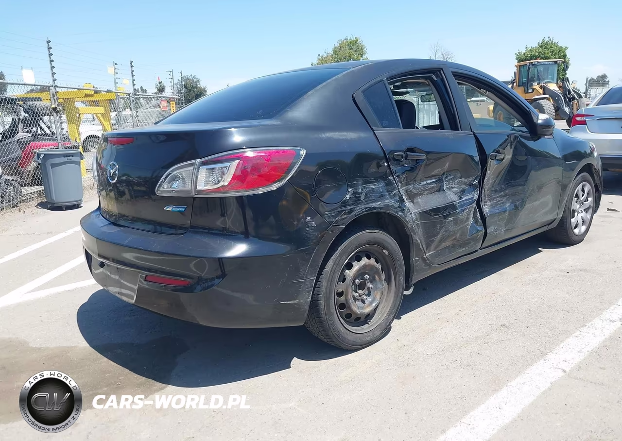 2013 Mazda Mazda3 I Sport VIN:JM1BL1UP5D1762219 - 4