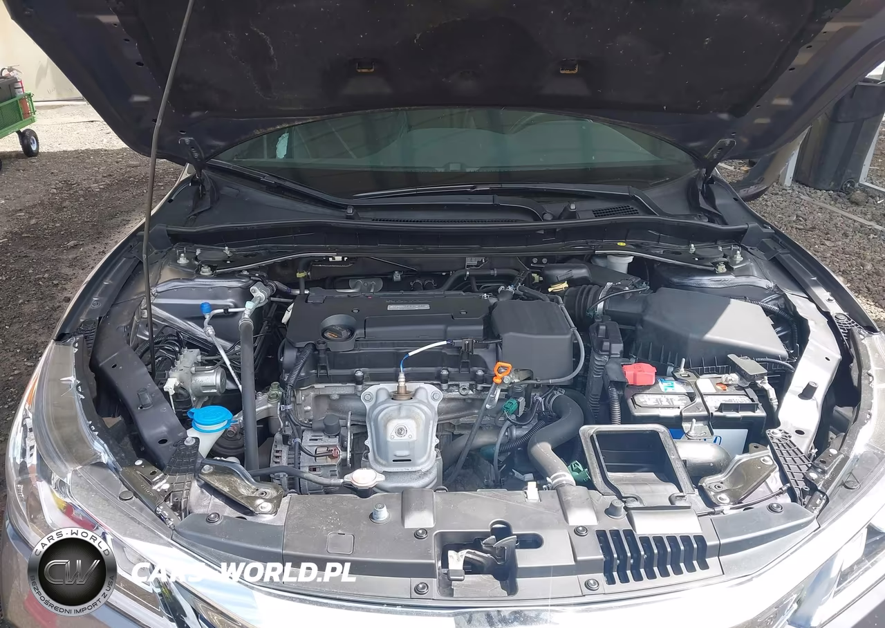 2016 Honda Accord Sport VIN:1HGCR2F5XGA178019 - 10