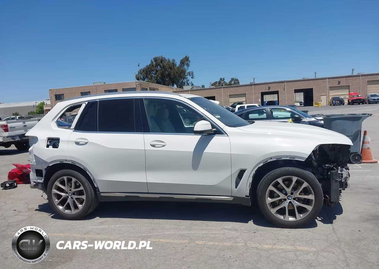 2022 BMW X5 xDrive40I VIN:5UXCR6C02N9N09817 - 14