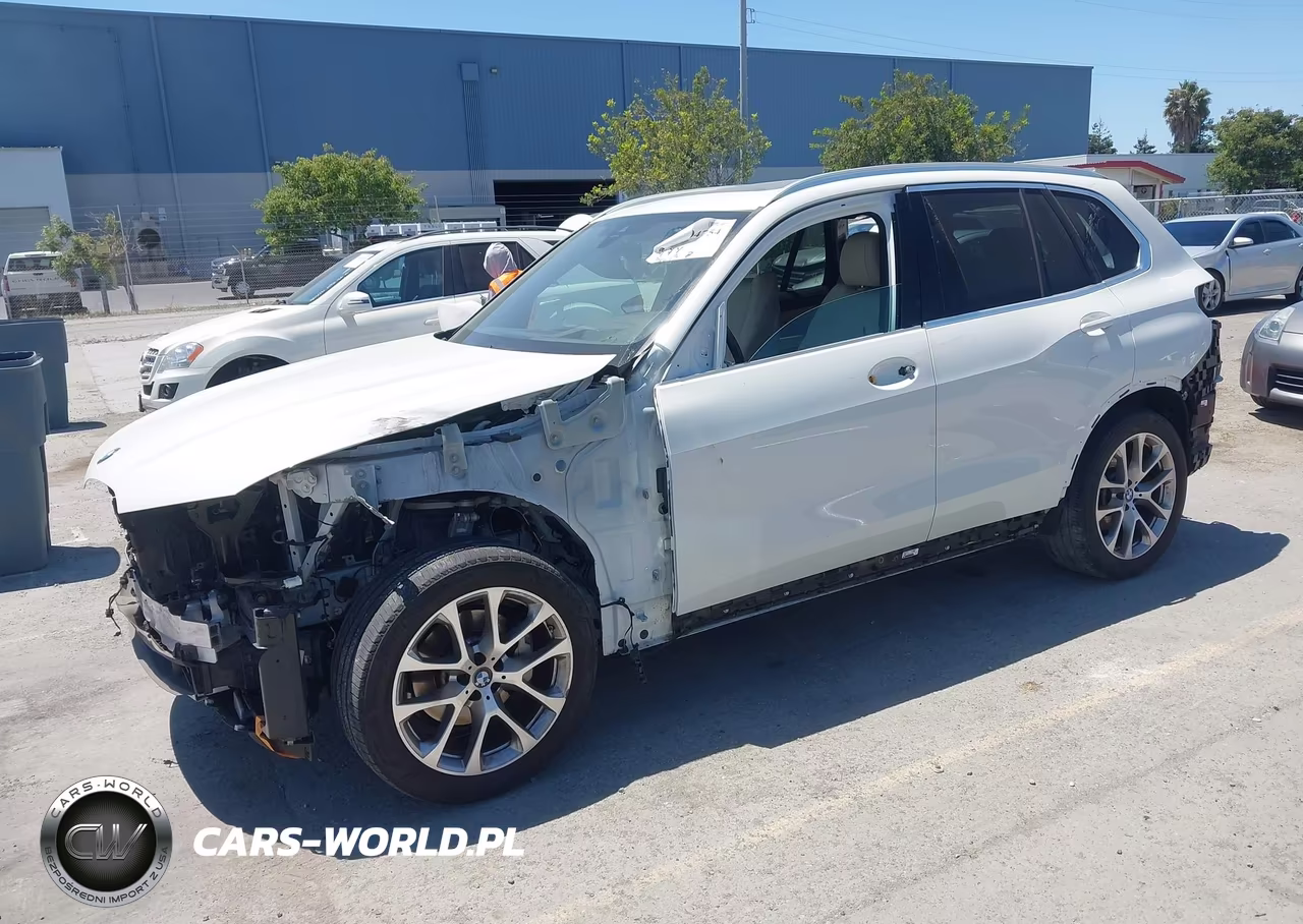 2022 BMW X5 xDrive40I VIN:5UXCR6C02N9N09817 - 2