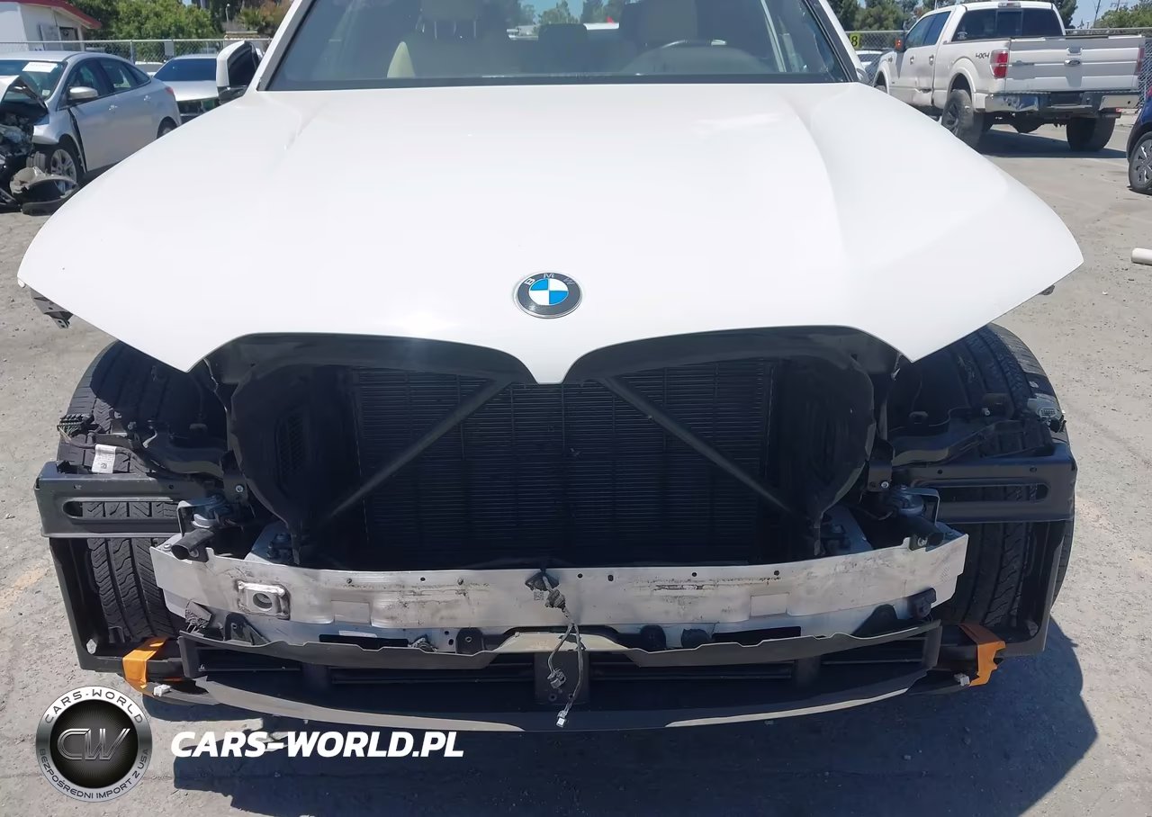 2022 BMW X5 xDrive40I VIN:5UXCR6C02N9N09817 - 6