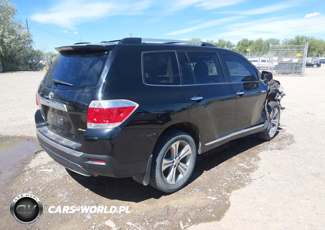 2013 Toyota Highlander Limited V6 VIN:5TDDK3EHXDS201676 - 4