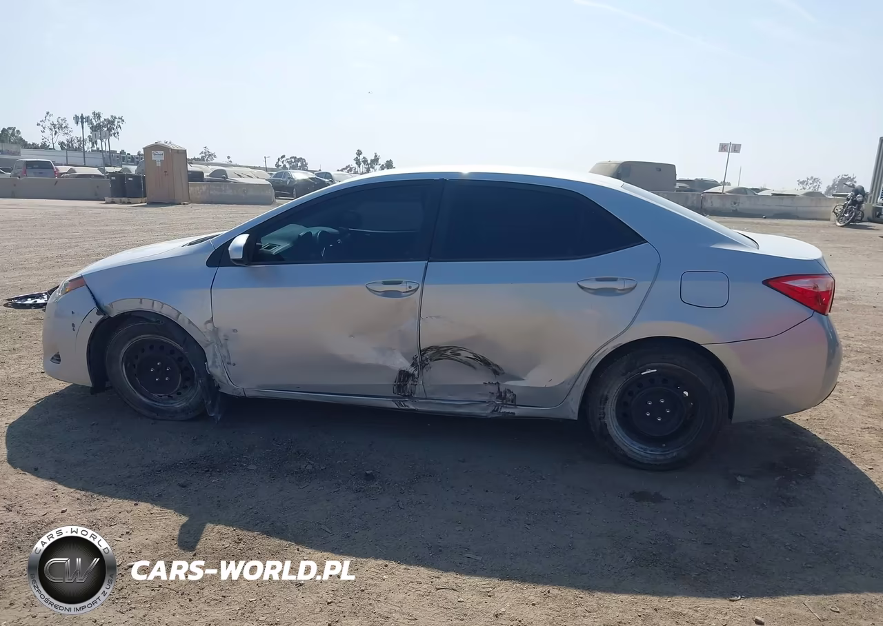 2019 Toyota Corolla Le VIN:5YFBURHE4KP890173 - 14