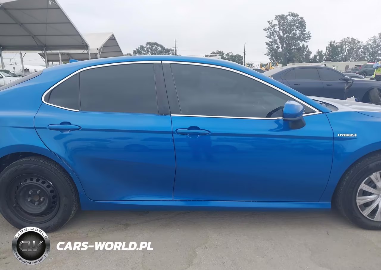 2020 Toyota Camry Le Hybrid VIN:4T1C31AK0LU011731 - 14