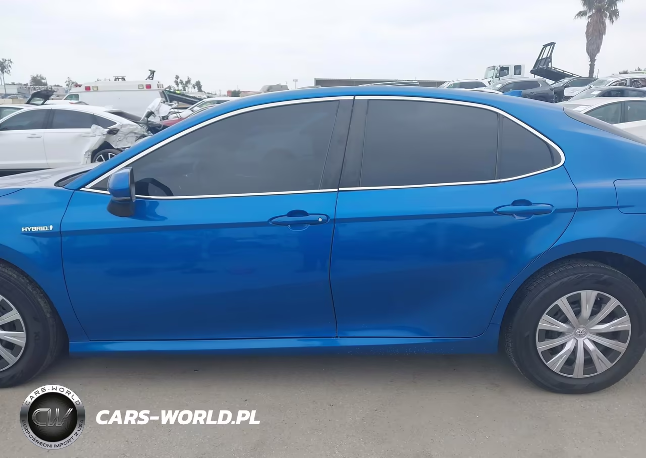 2020 Toyota Camry Le Hybrid VIN:4T1C31AK0LU011731 - 15