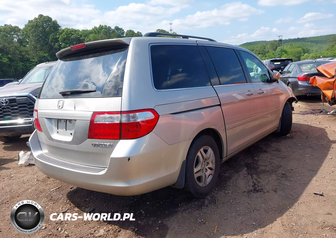 2005 Honda Odyssey Ex-L VIN:5FNRL38765B070645 - 4