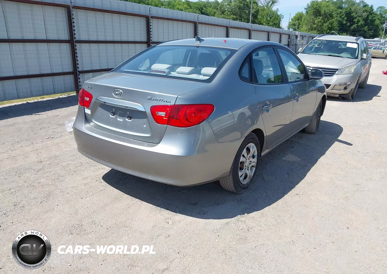 2010 Hyundai Elantra Gls VIN:KMHDU4AD2AU176469 - 4
