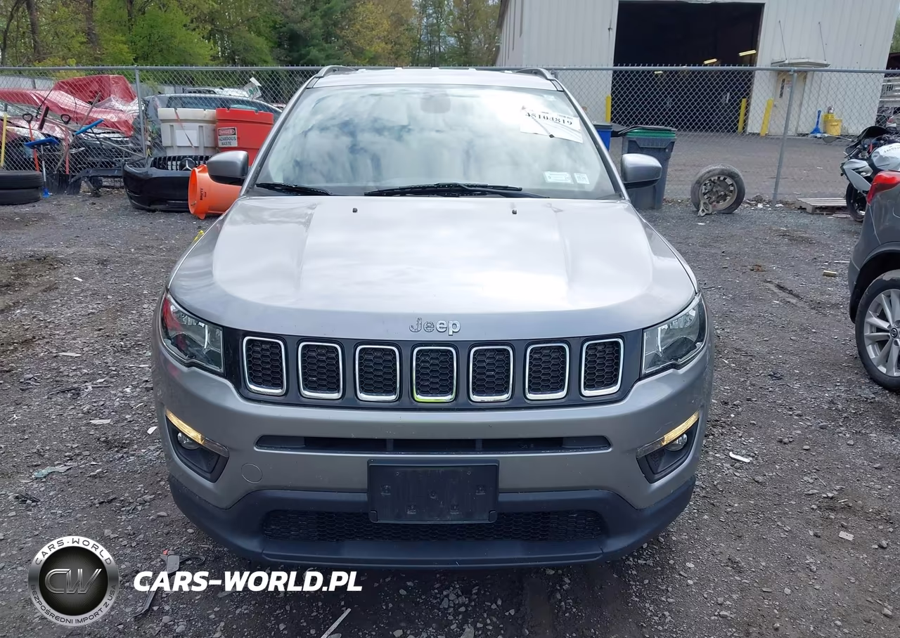 2019 Jeep Compass Latitude 4X4 VIN:3C4NJDBB2KT670308 - 12