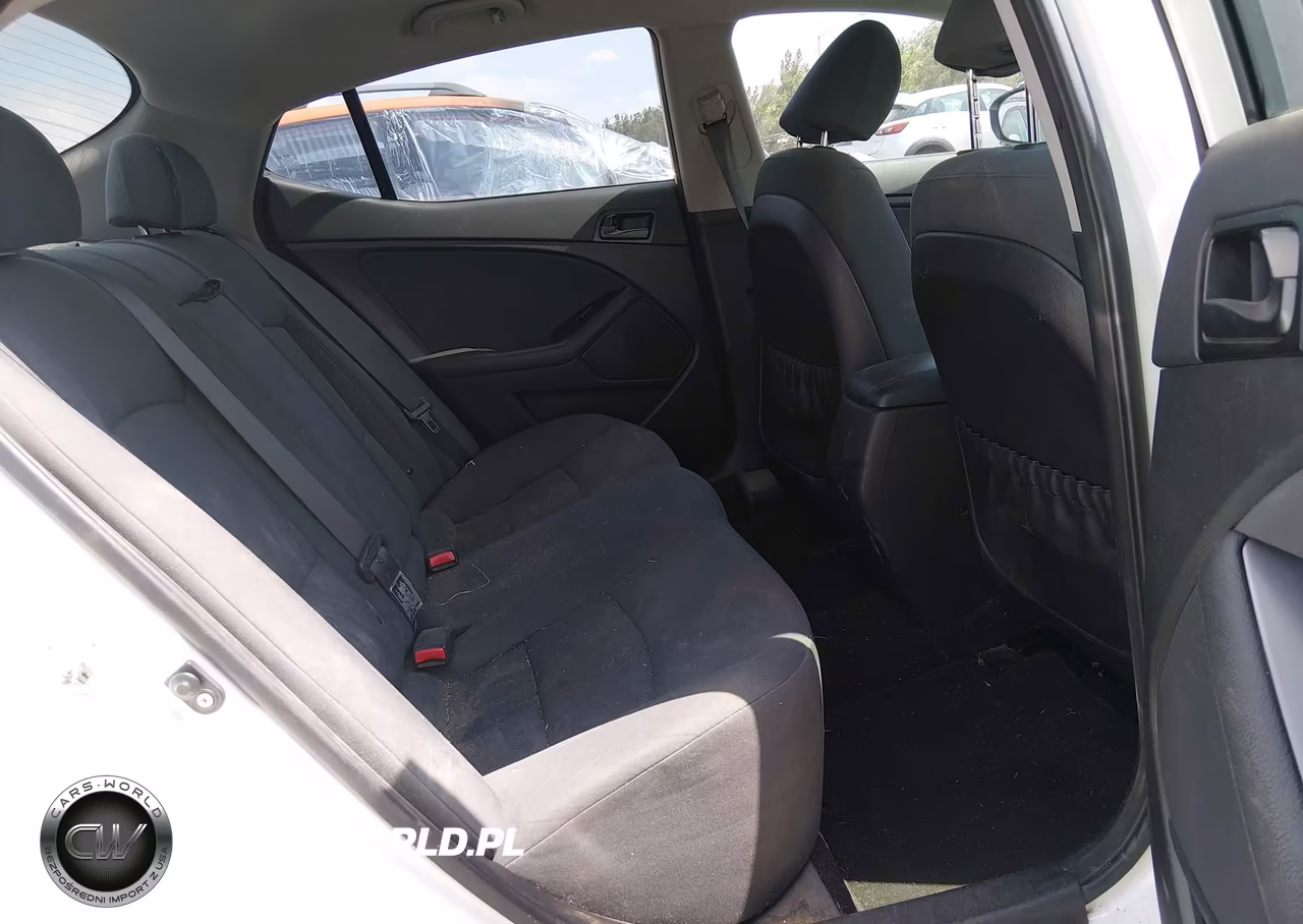 2015 Kia Optima Lx VIN:KNAGM4A74F5642106 - 8