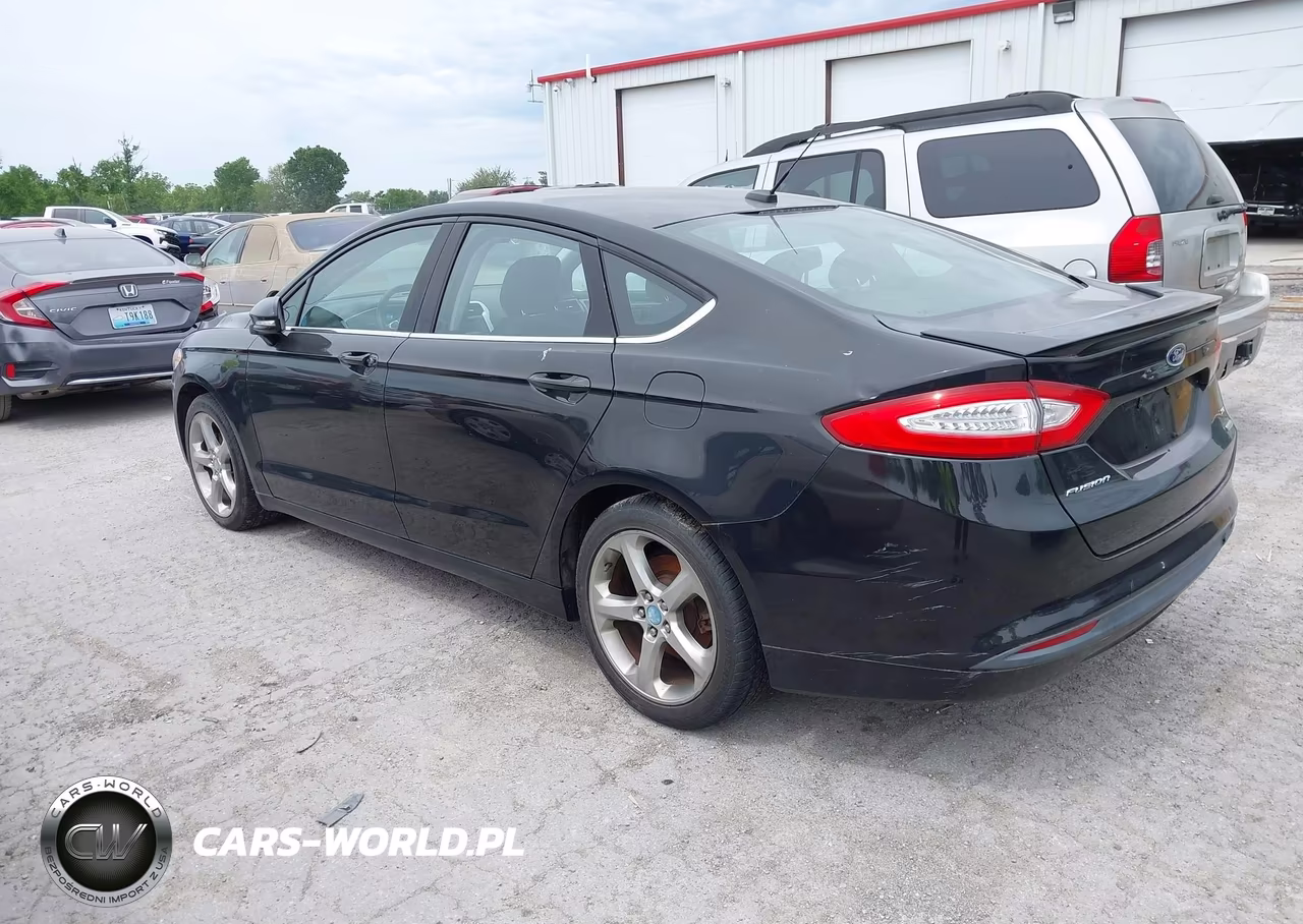 2013 Ford Fusion Se VIN:3FA6P0HR8DR111870 - 3
