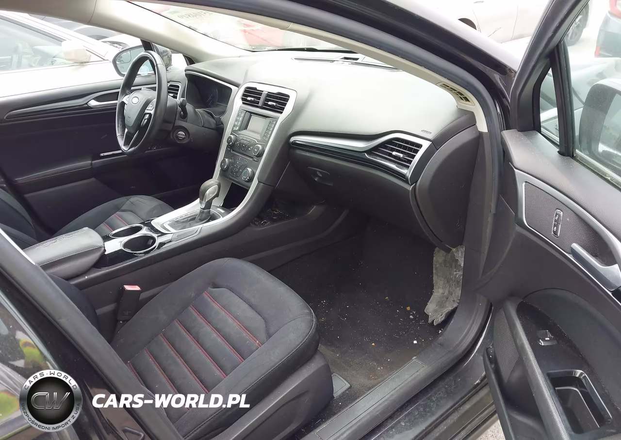 2013 Ford Fusion Se VIN:3FA6P0HR8DR111870 - 5