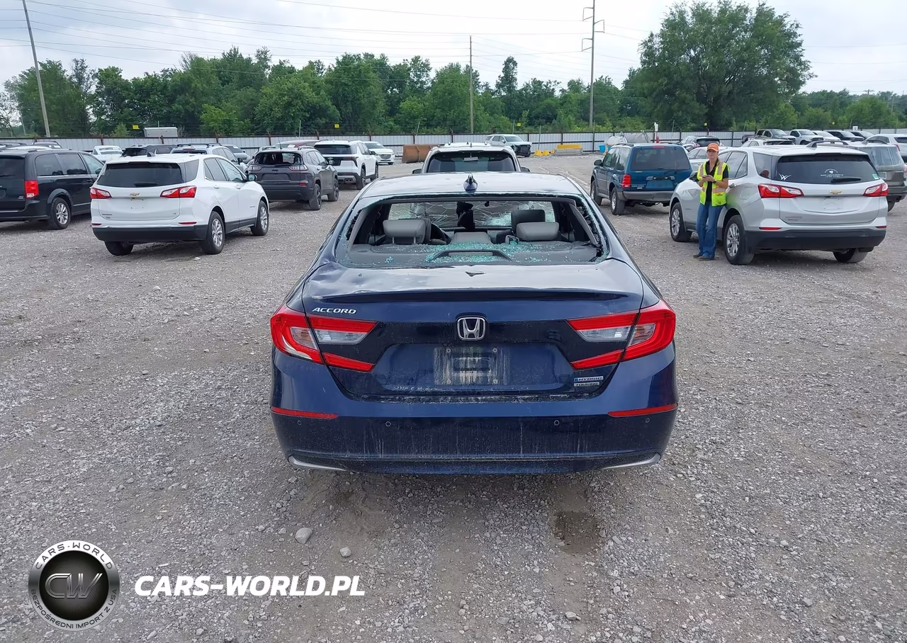 2019 Honda Accord Hybrid Touring VIN:1HGCV3F98KA010795 - 16