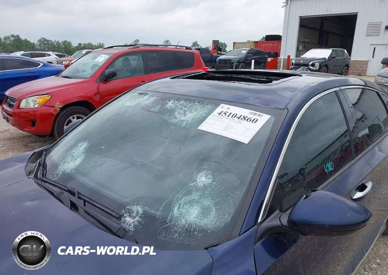 2019 Honda Accord Hybrid Touring VIN:1HGCV3F98KA010795 - 17