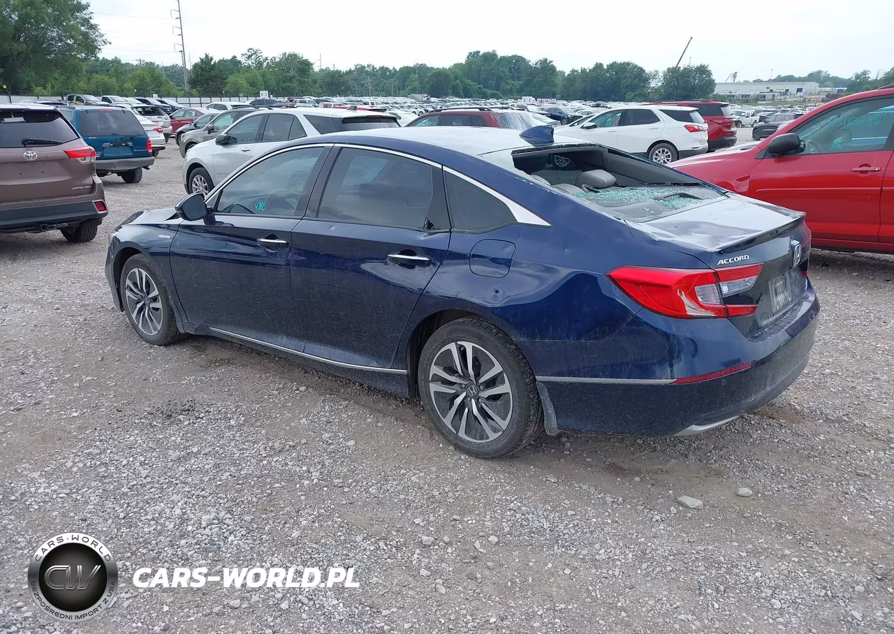 2019 Honda Accord Hybrid Touring VIN:1HGCV3F98KA010795 - 3