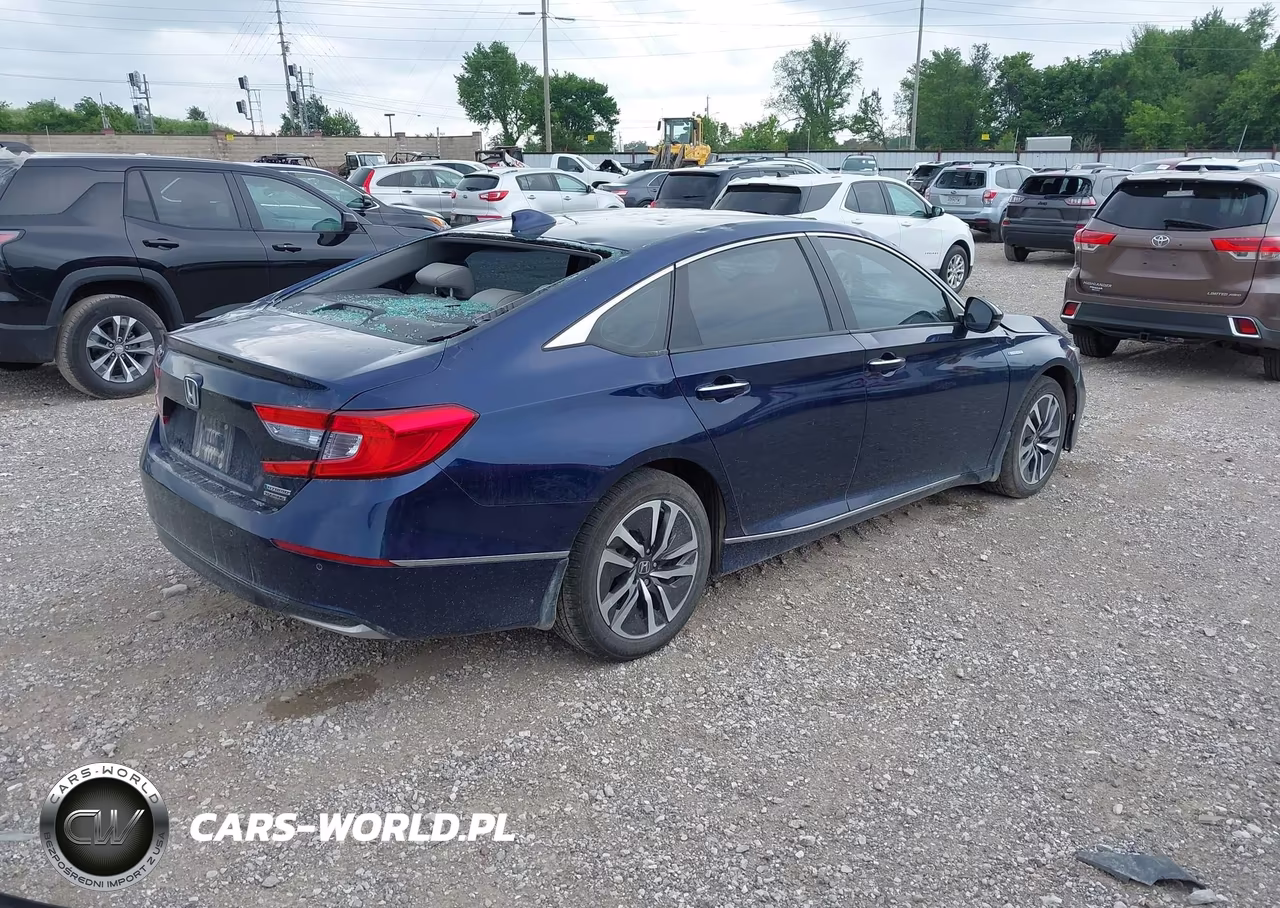 2019 Honda Accord Hybrid Touring VIN:1HGCV3F98KA010795 - 4